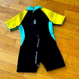Dive and Sail X-Manta Dive Surf Swim Wetsuit Black Green Yellow Kids Size Small